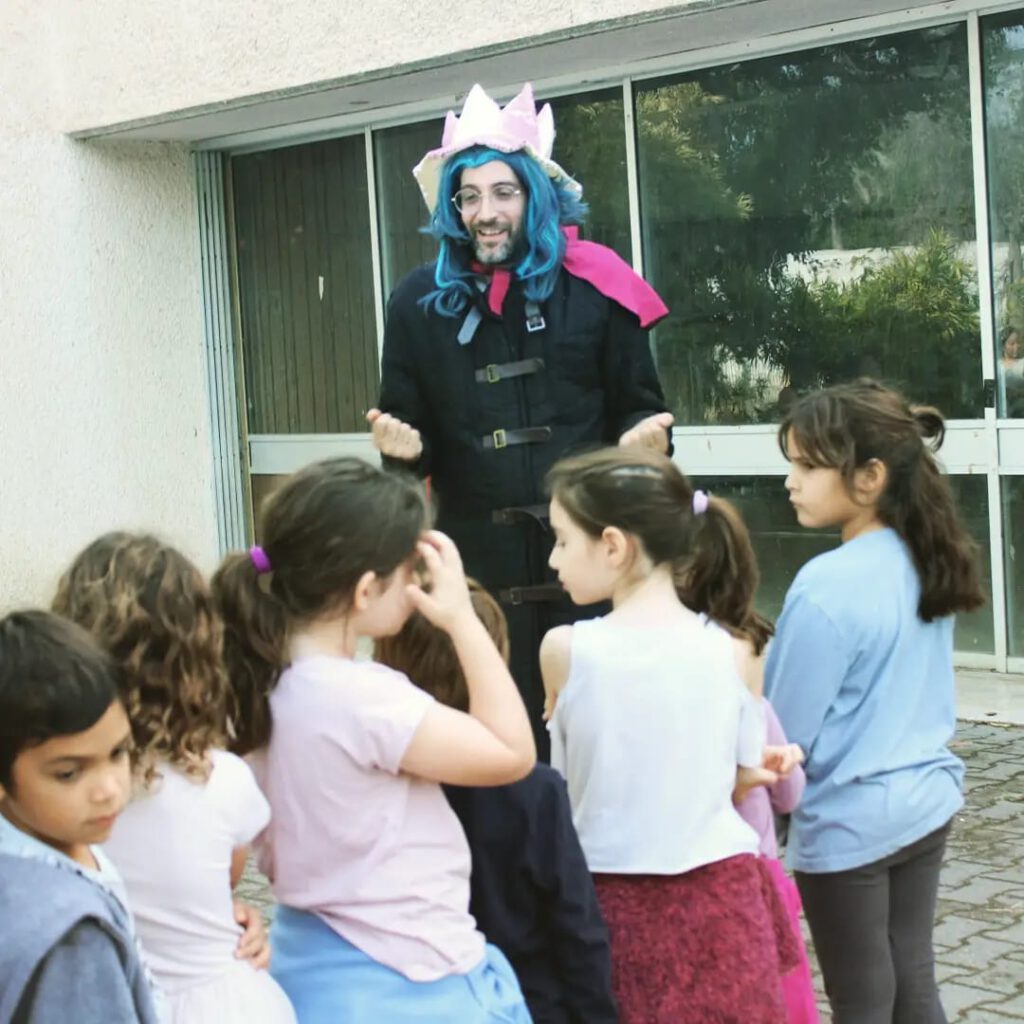 המלך סיריוס הרשע נושא דברים